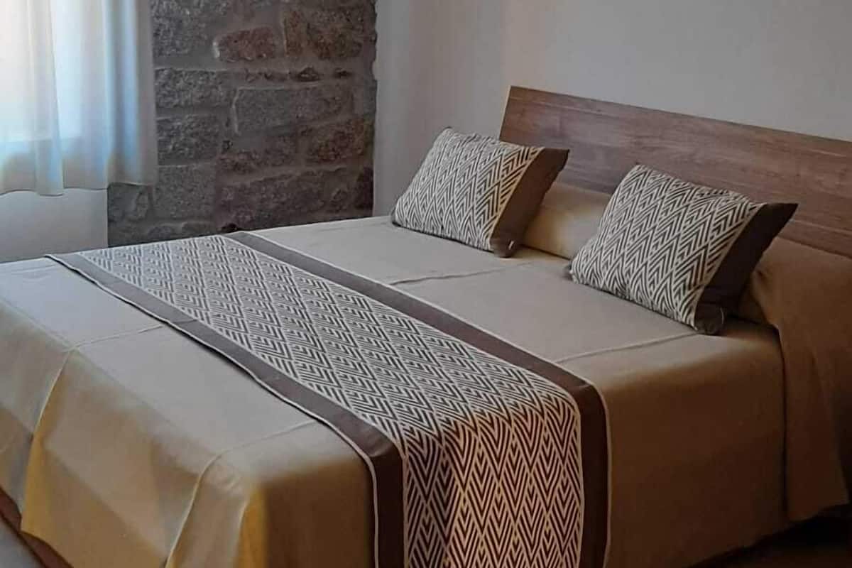 Classic Room | In-room safe, desk, soundproofing, free WiFi