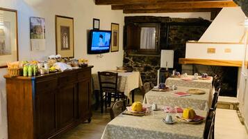 Desayuno buffet incluido todos los días