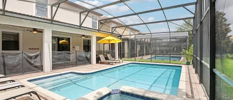 8 habitaciones y acceso a internet