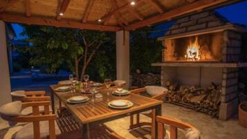 House (Villa P) | Exterior