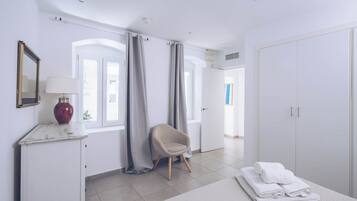 1 chambre, fer et planche Ă repasser, Wi-Fi, draps fournis