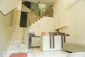 Exterior - Hotel Shri Krishna (Pipariya)