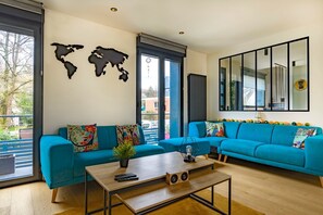 Familiehus, hageutsikt | Oppholdsområde