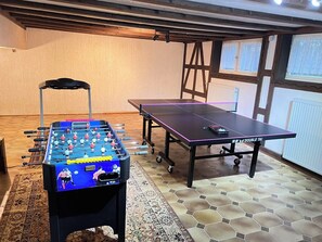 Games room - Vacation house large villa 4 bedrooms 3 bathrooms - "Smart Home" (Euskirchen)