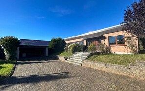 Exterior - Vacation house large villa 4 bedrooms 3 bathrooms - "Smart Home" (Euskirchen)