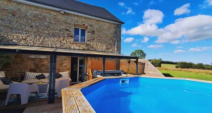 Gite Normandie 15 persons, games & relaxation area, swimming pool, meeting room