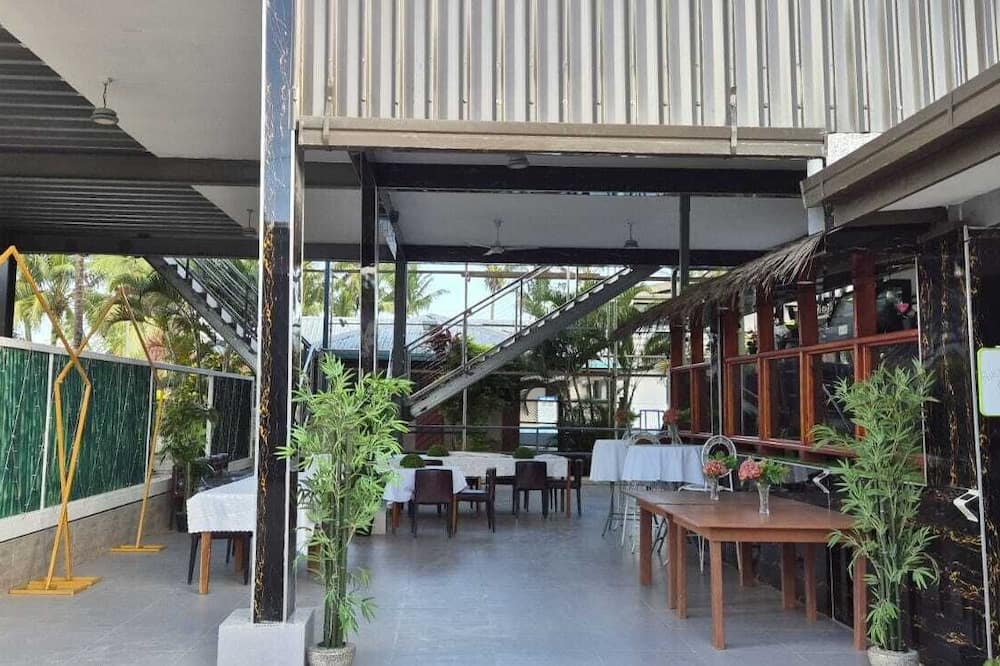 Bluelight Village Hotel