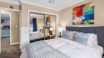 4 bedrooms, desk, iron/ironing board, travel cot