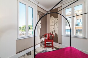 2 quartos, escrivaninha, berço de viagem, Wi-Fi de cortesia
