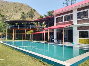 Front of property - Buddy hikers wellness farmhouse (Dehradun)