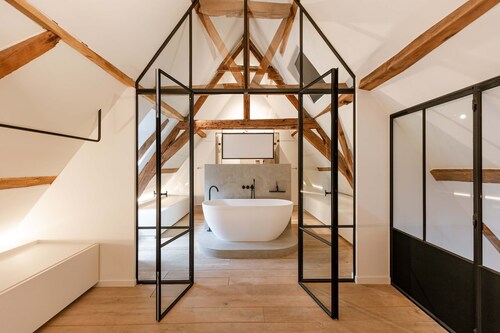 Huswell - Architect gem in the Heart of Ghent