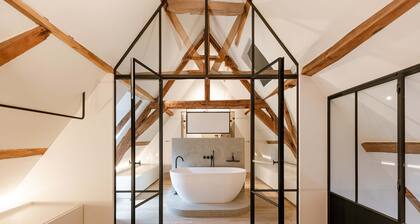 Huswell - Architect gem in the Heart of Ghent