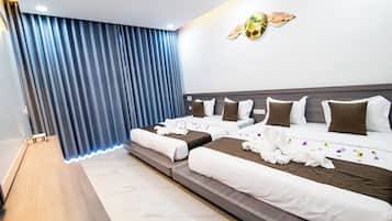 Family Villa, Pool View | 3 bedrooms, hypo-allergenic bedding, bed sheets
