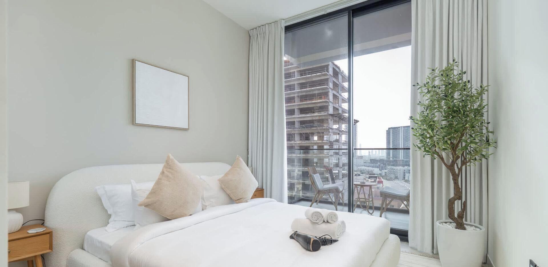 1 bedroom, desk, iron/ironing board, WiFi