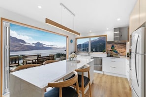 Fridge, microwave, oven, dishwasher - Amazing lake and mountain views and wood burner fire. (Queenstown)