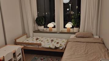 3 bedrooms, free WiFi, bed sheets