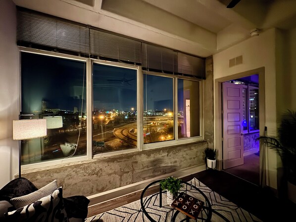 Interior - Luxe Downtown High-Rise-Stunning Views & Prime ATL Location Close to Attractions (Atlanta)