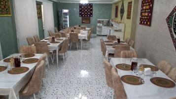 Petit déjeuner continental compris tous les jours