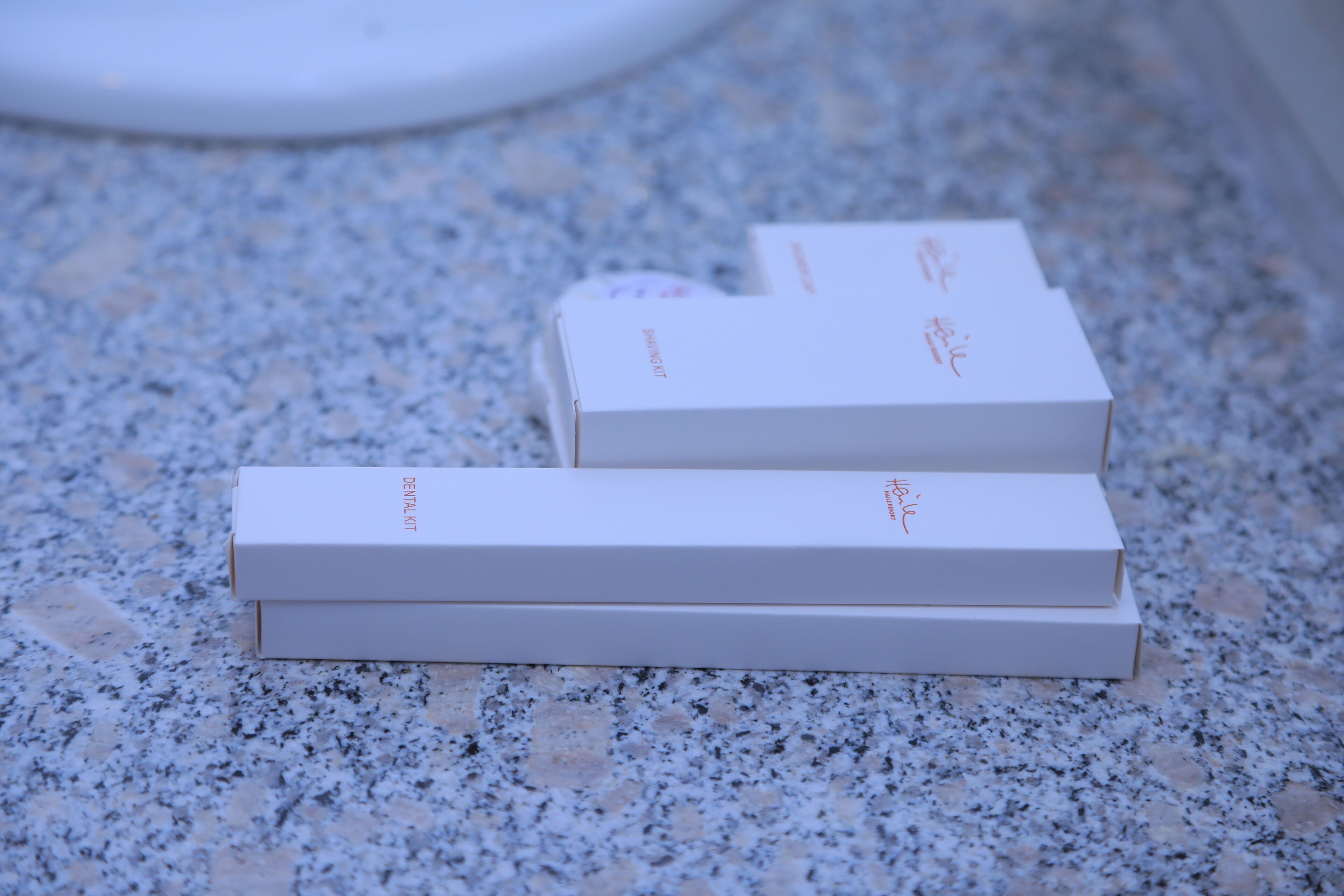 Đồ dùng nhà tắm miễn phí, máy sấy tóc, áo choàng tắm 