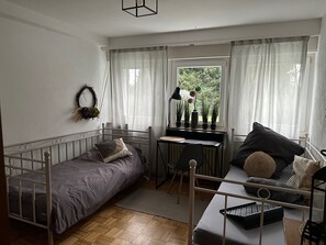 3 soverom, strykejern/-brett, wi-fi og sengetøy