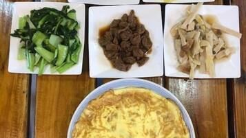 Free daily Taiwanese breakfast