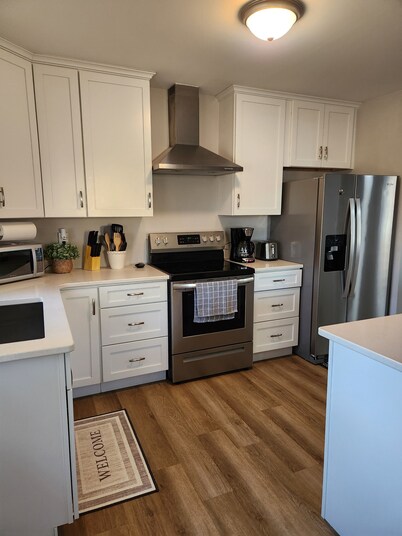 Bungalow by the Bay. Minutes to DE Turf Fields. 30 minutes to resort beaches.