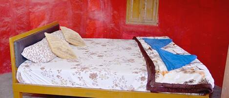 5 bedrooms, iron/ironing board, WiFi