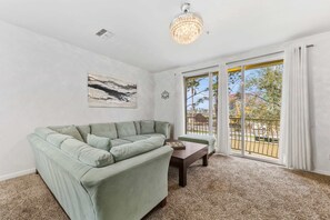 Smart TV - Pools, Playground, Near Theme Parks – Sleeps 8 (Orlando)