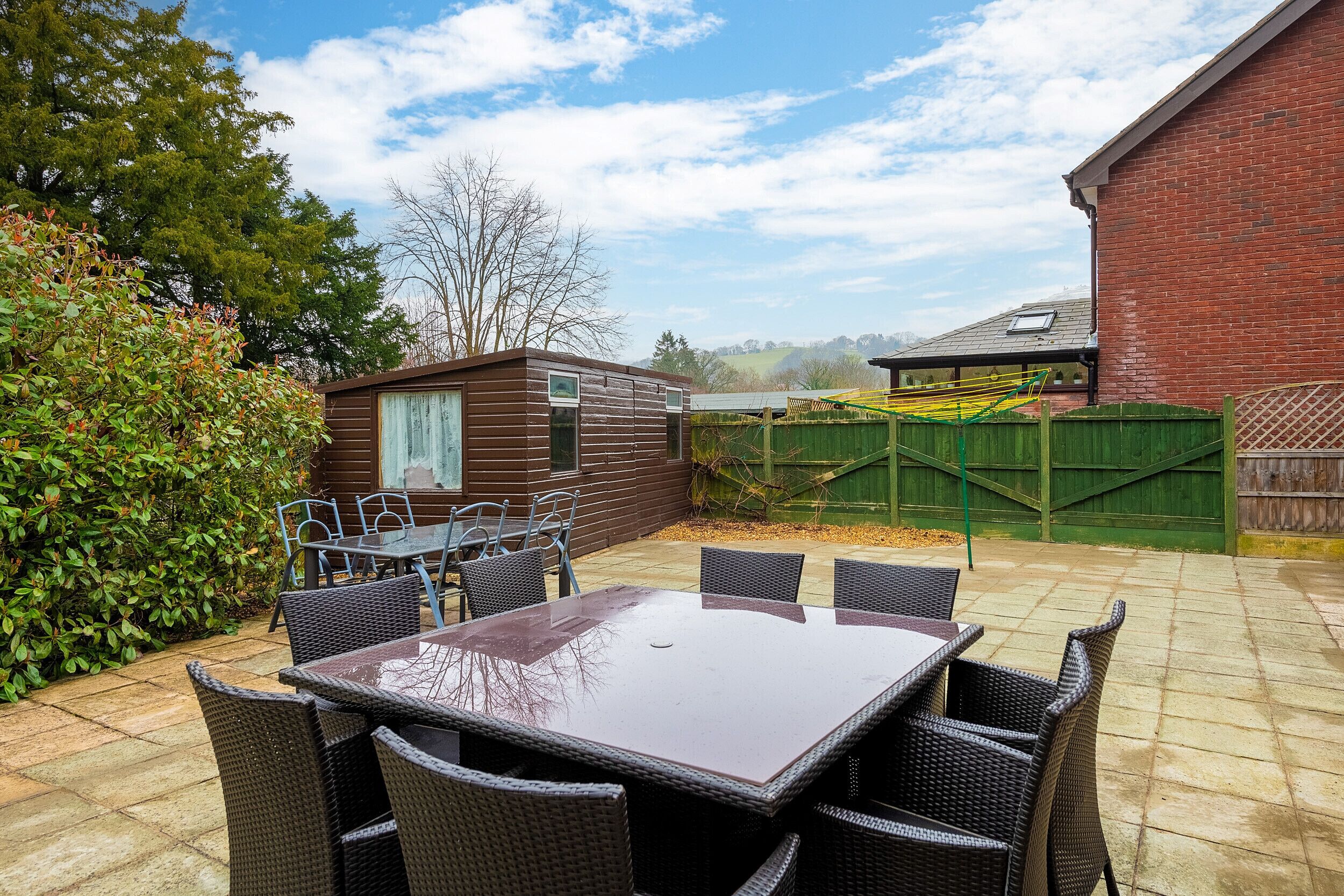 屋外ダイニングエリア