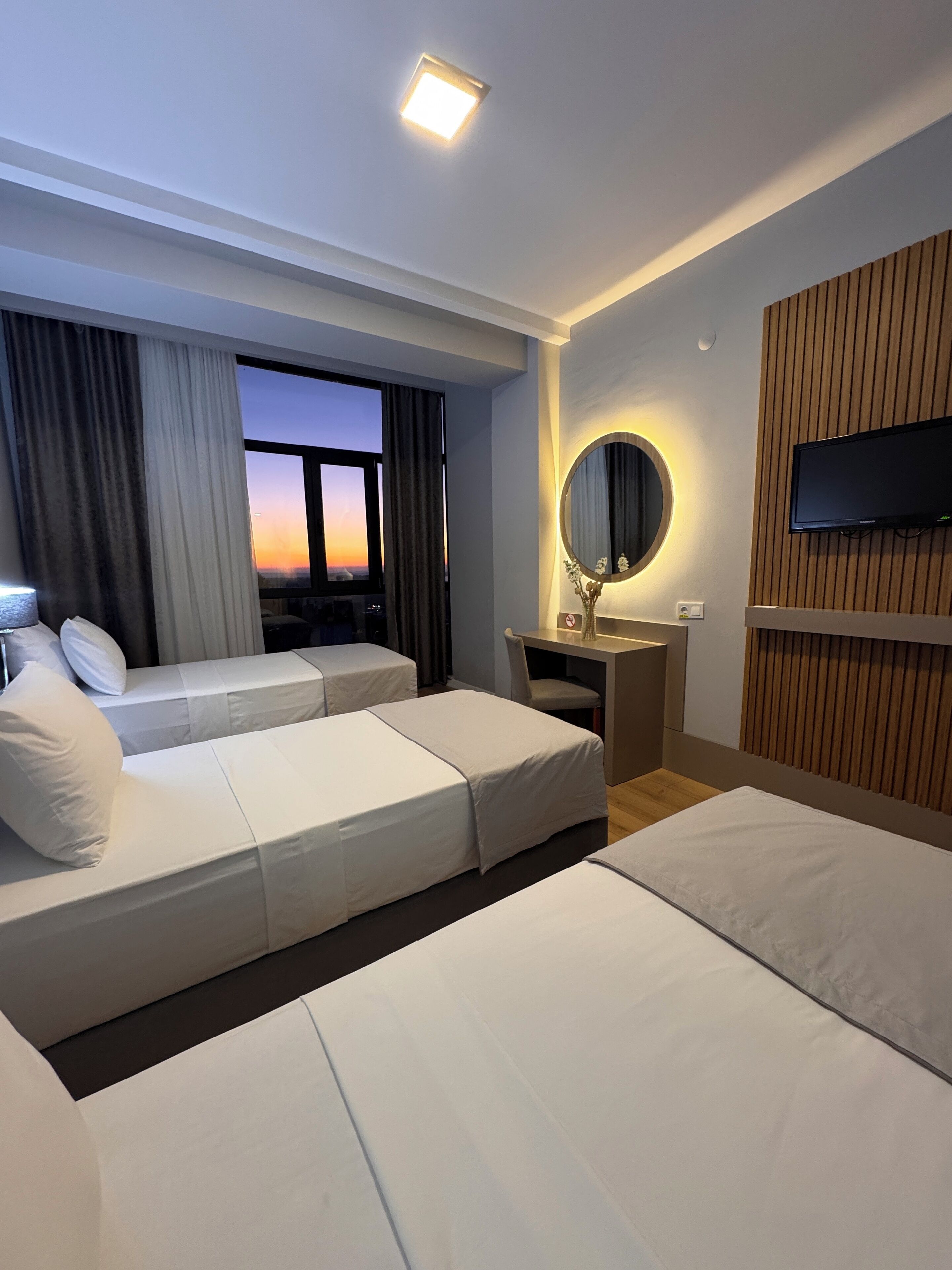 Minibar, in-room safe, desk, laptop workspace