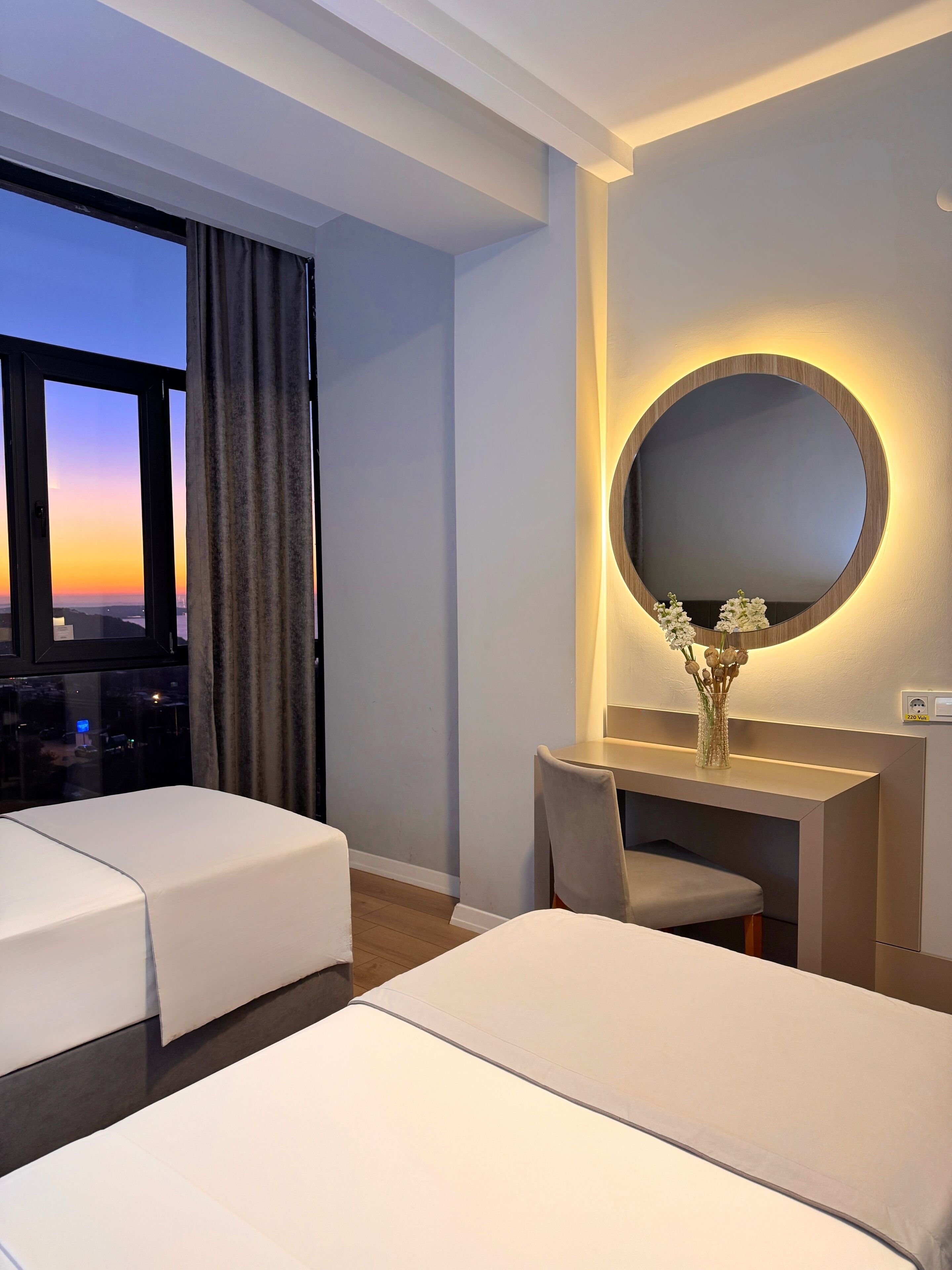 Superior Room, 2 Twin Beds, Partial Sea View | Minibar, in-room safe, desk, laptop workspace