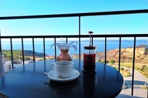 In-room safe, desk, laptop workspace, free WiFi