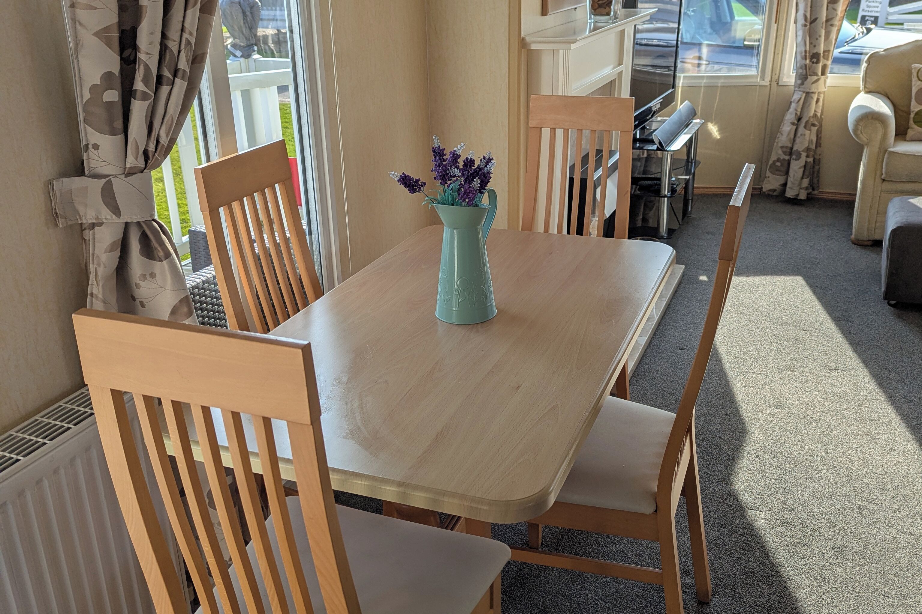 小屋 | 用餐區
