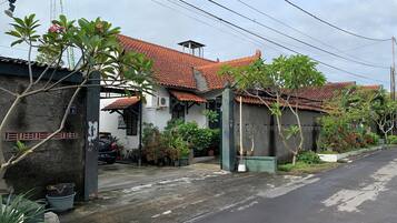 Bahagian luar