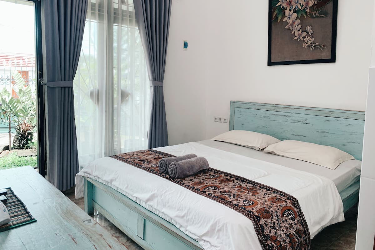 1 bedroom, desk, free WiFi