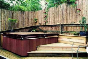 Bain à remous extérieur