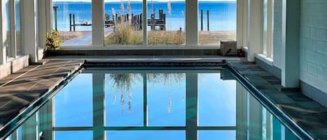 Inomhuspool och uppvärmd pool