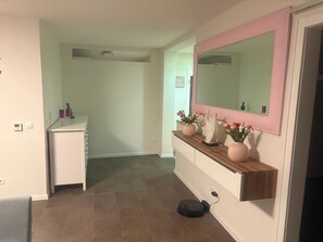 Interior - Modern holiday flat in Osterode all in pink (Osterode)