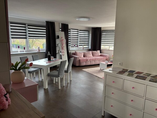 Interior - Modern holiday flat in Osterode all in pink (Osterode)