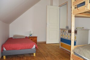 4 chambres, lit parapluie, Wi-Fi gratuit, draps fournis