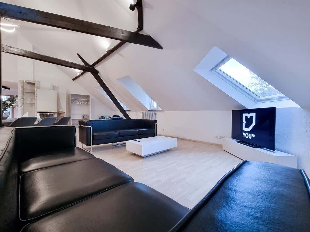 Fernseher, Kamin