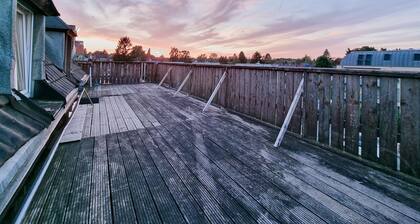 Alpha Apartments: XXL Dachstudio, 8 Bett, Terrasse
