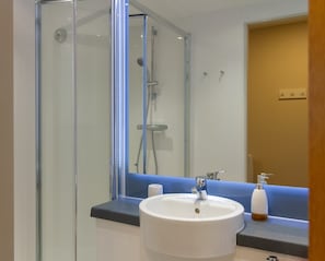 Studio, Non Smoking | Bathroom