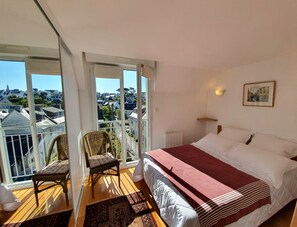 3 Schlafzimmer, Bügeleisen/Bügelbrett, Bettwäsche