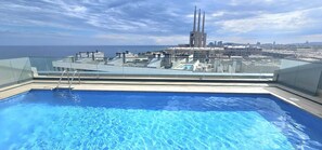 Pool - Brand new apartment in Barcelona Playa (Badalona)