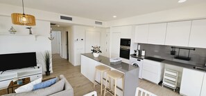 Microwave, oven, stovetop - Brand new apartment in Barcelona Playa (Badalona)