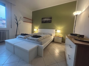 1 quarto, ferros/tábuas de passar roupa, Wi-Fi de cortesia