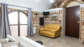 3 camere, ferro/asse da stiro, Wi-Fi gratuito, lenzuola
