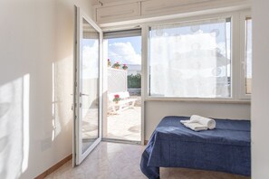 4 habitaciones, tabla de planchar con plancha y wifi gratis 