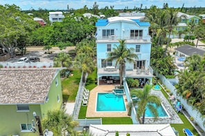 Exterior - 5 bed Home W/ Private Pool on Siesta Key! (Siesta Key)